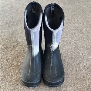 Bogs Youth Classic High Tall Boots - size 4